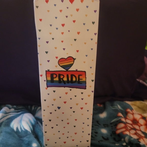 40oz NIB Meoky Pride Tumbler - Picture 2 of 7